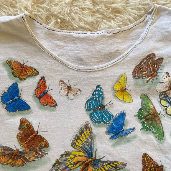 Vintage Oversized Butterfly T- Shirt - Picture 4 of 16